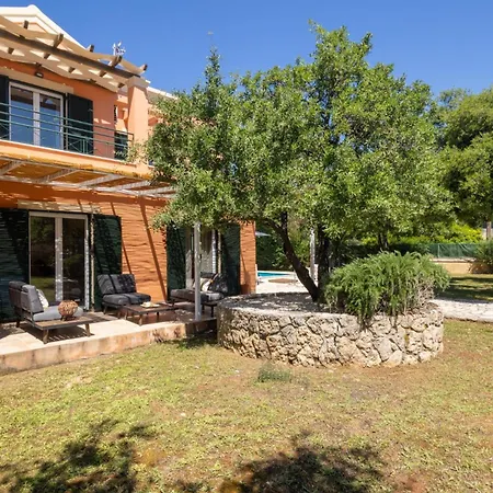 Villa Michael By Vintage Travel Ermones