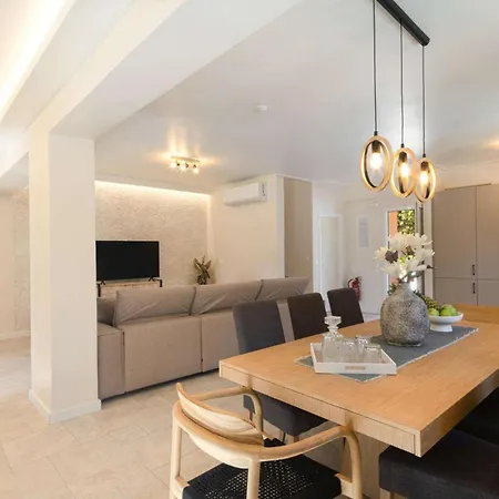 Villa Michael By Vintage Travel Ermones