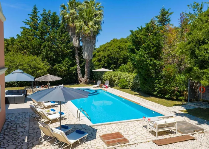 别墅 Michael 俄蒙尼斯