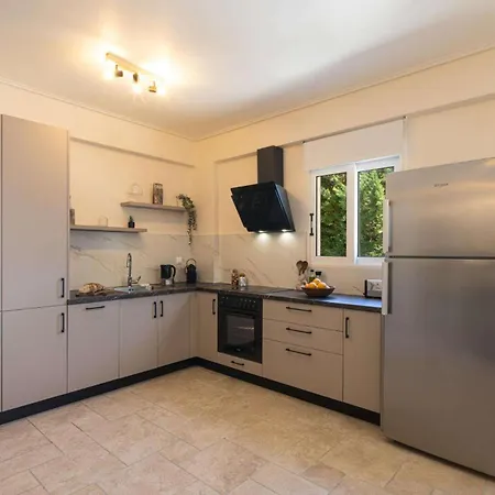 Willa Michael By Vintage Travel